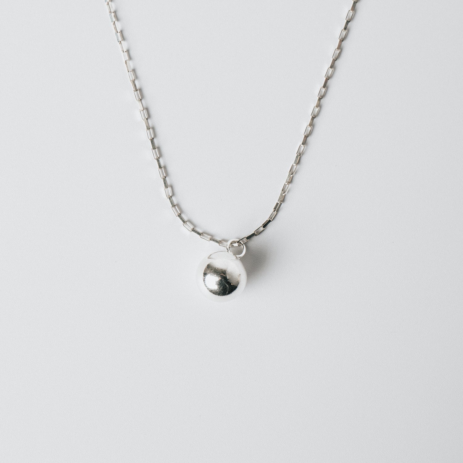 BALL LONG NECKLACE