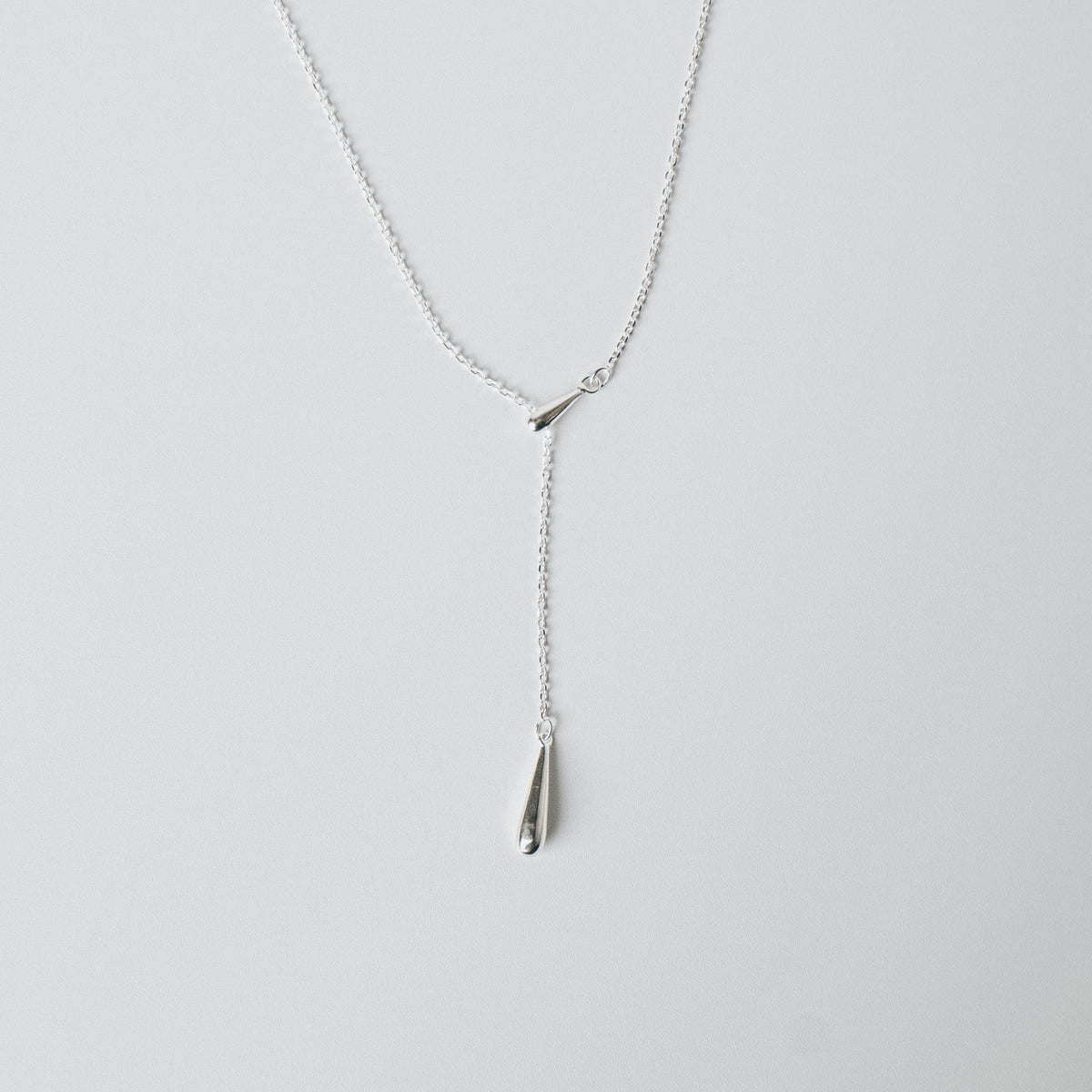 DROP LARIET NECKLACE