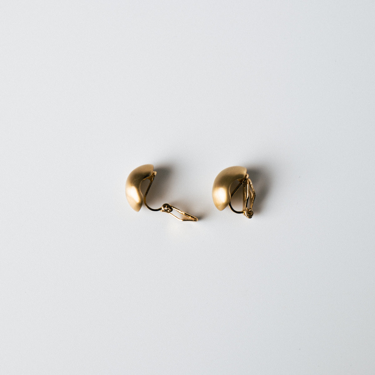 MAT BEANS EARRING / GOLD