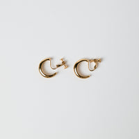 SIMPLE HOOP EARRING / GOLD