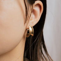 SIMPLE EARRING / GOLD