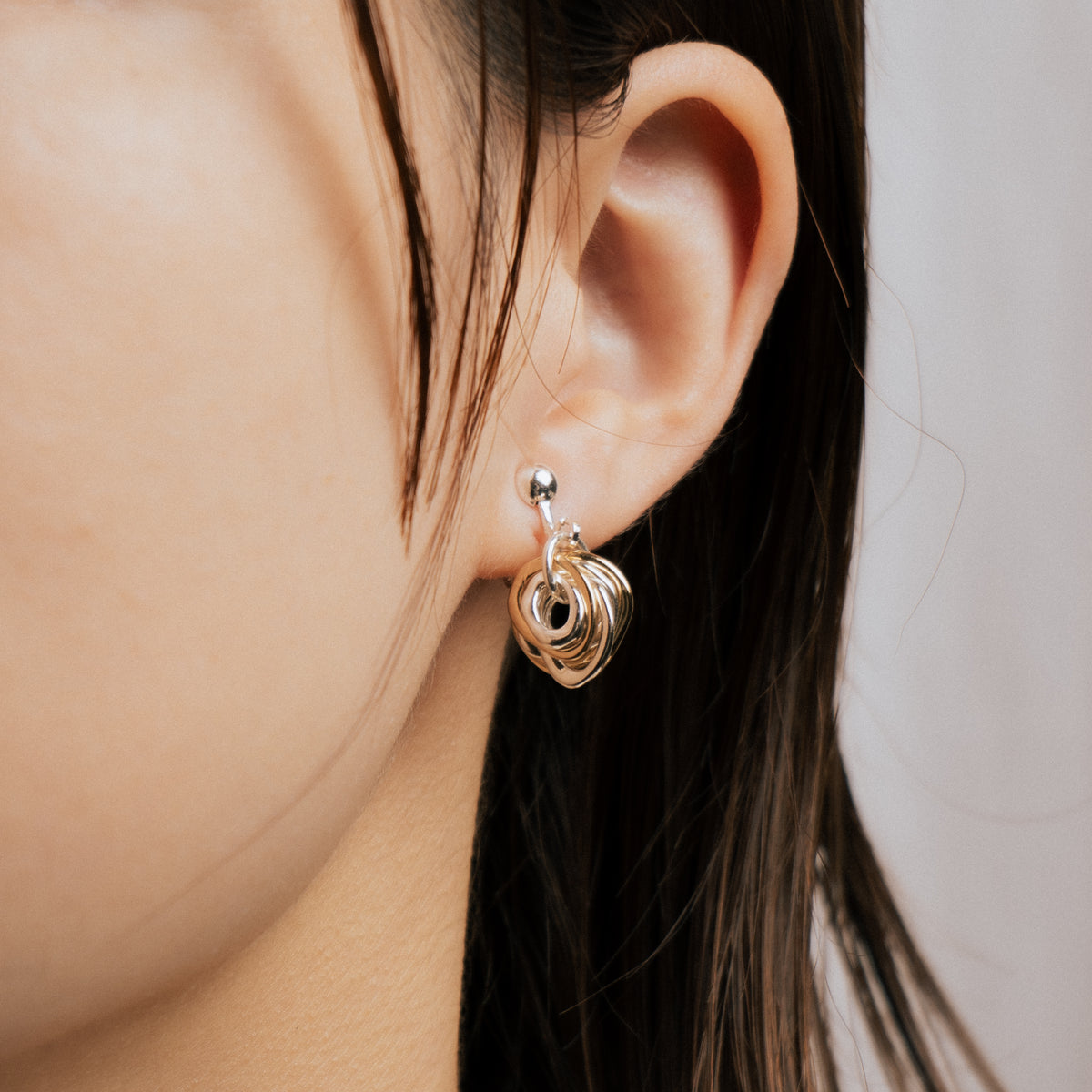 CIRCLE BICOLOR EARRING