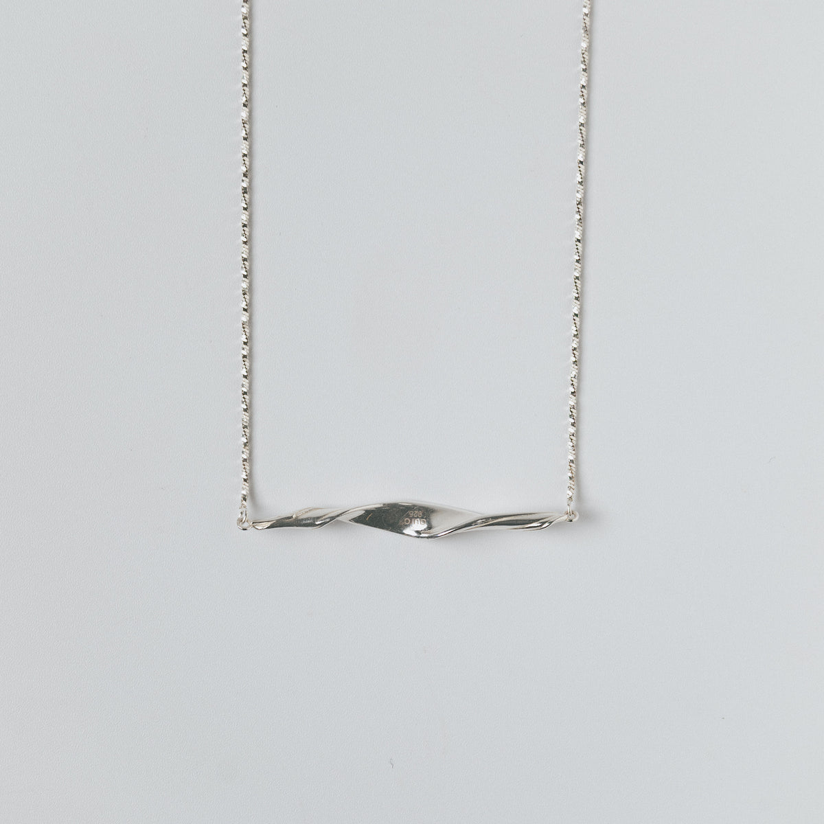 WATER FLOW NECKLACE