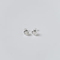 SMALL RAINBOW MOONSTONE PIERCE