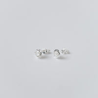 SMALL RAINBOW MOONSTONE PIERCE