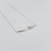 WATER FLOW NECKLACE