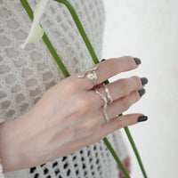 WAVE LINE BALL RING