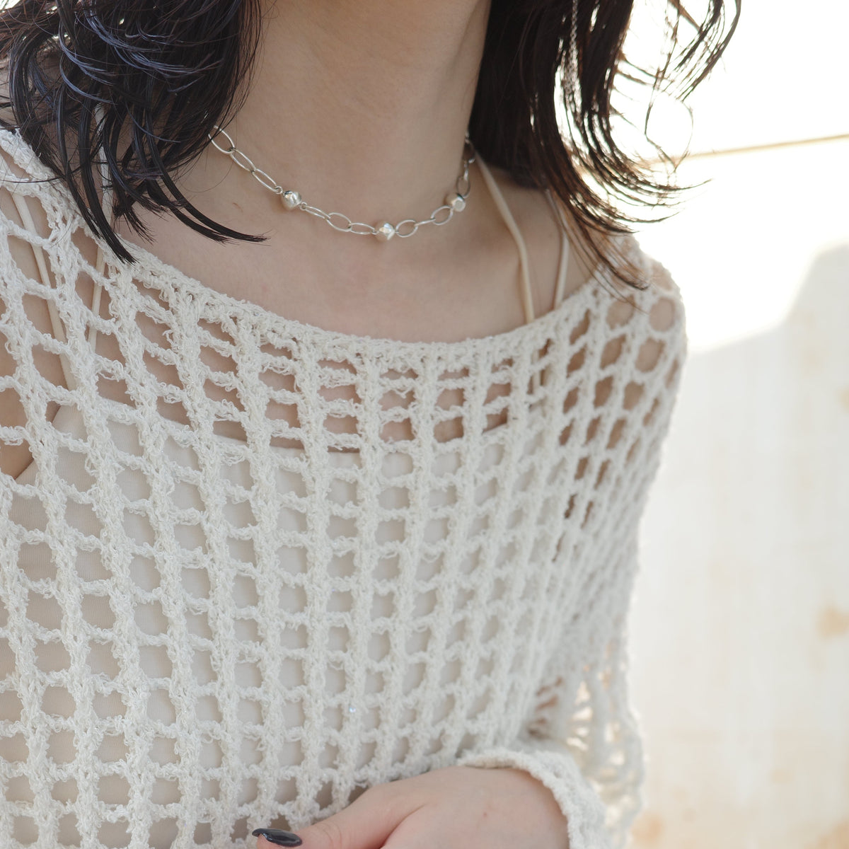 UNEVEN BALL NECKLACE